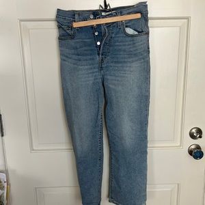 Levi’s ribcage straight 30x27 ankle jeans